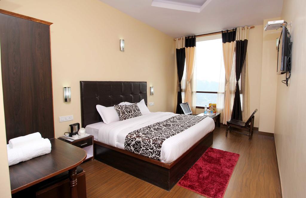 The Grand Welcome Hotel Шимла Стая снимка