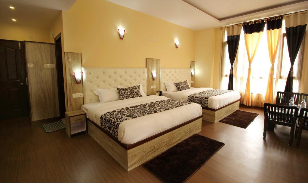 The Grand Welcome Hotel Шимла Стая снимка