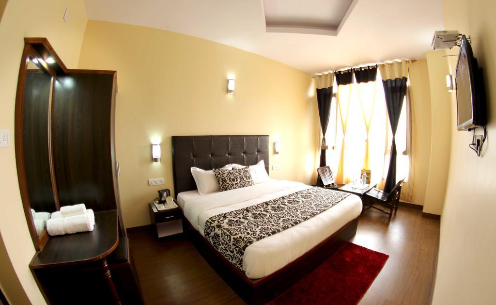 The Grand Welcome Hotel Шимла Стая снимка